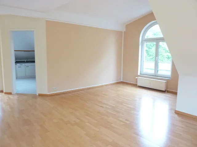 Lichtdurchflutete 3-Zimmer-Wohnung mit 2 Balkonen in Rahnsdorf (Köpenick) — photo 1